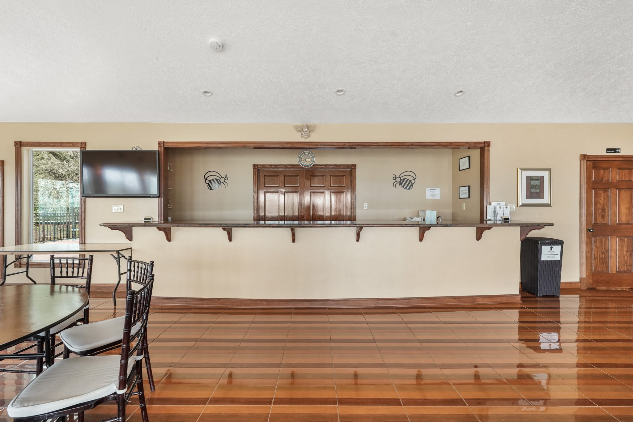 800 E Highway 90 Property Photo 18