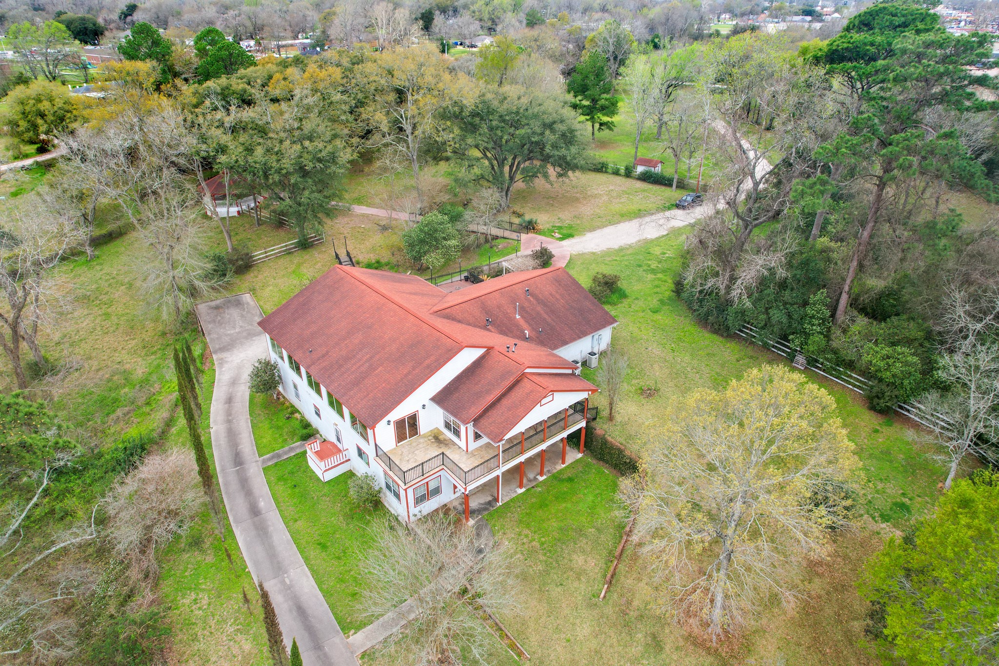 800 E Highway 90 Property Photo 39