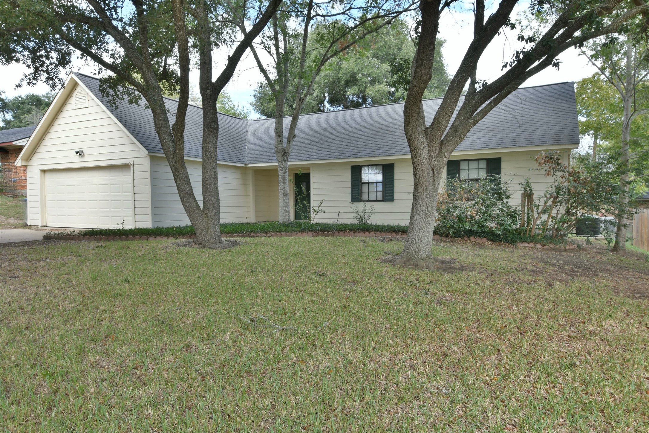 2503 Airline Drive Property Photo