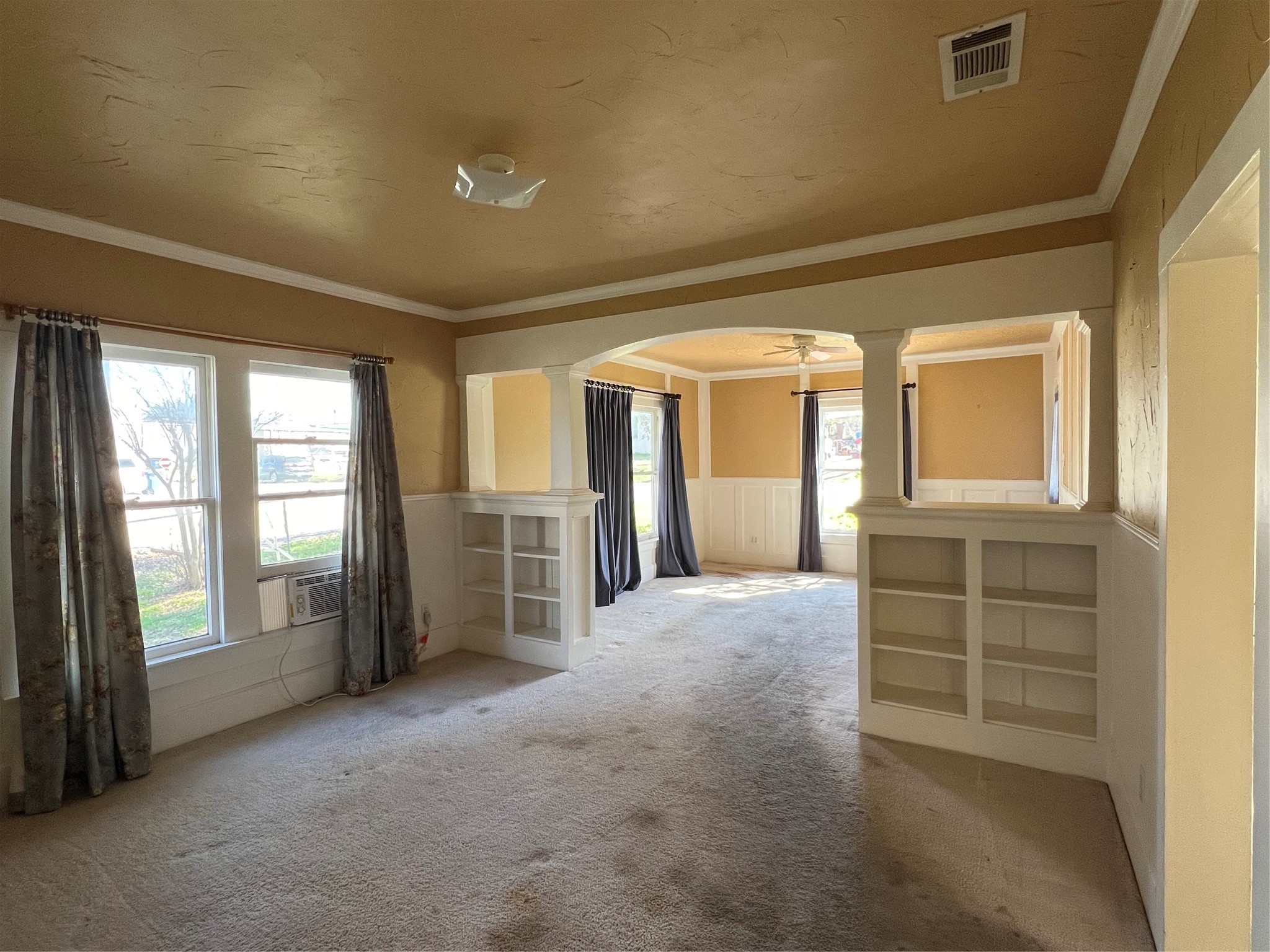 220 S Tesch Street Property Photo 6