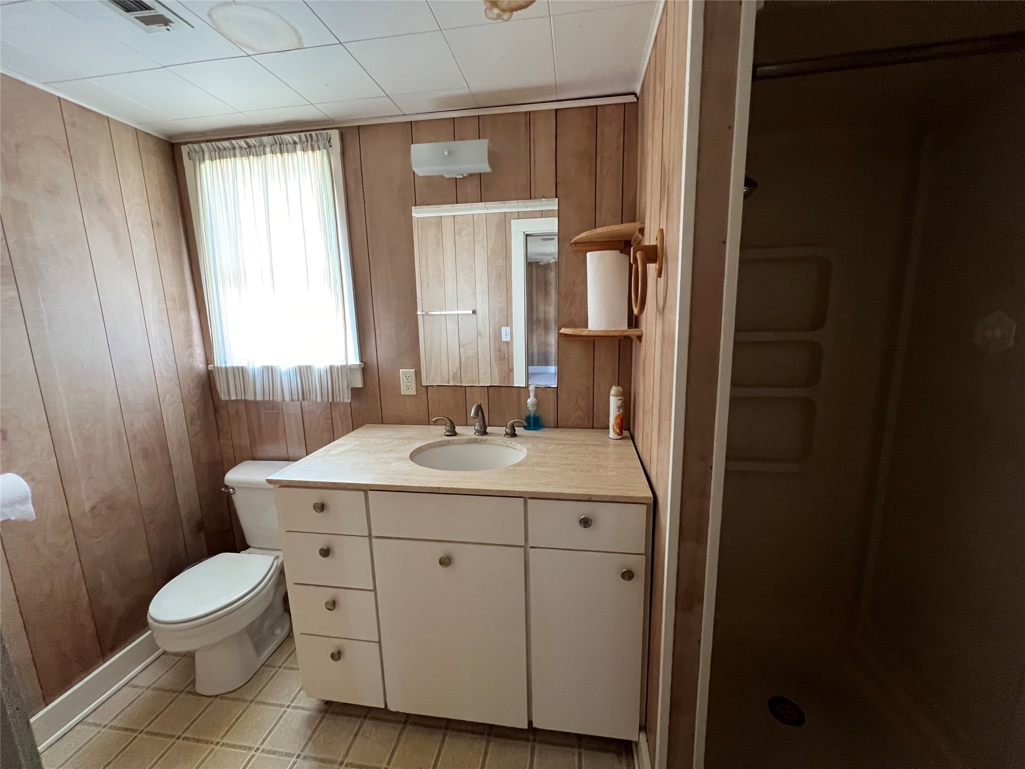 220 S Tesch Street Property Photo 11