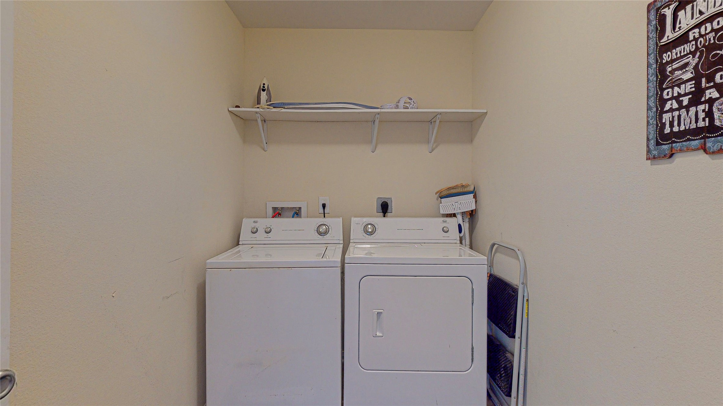 905 Sage Road Property Photo 11