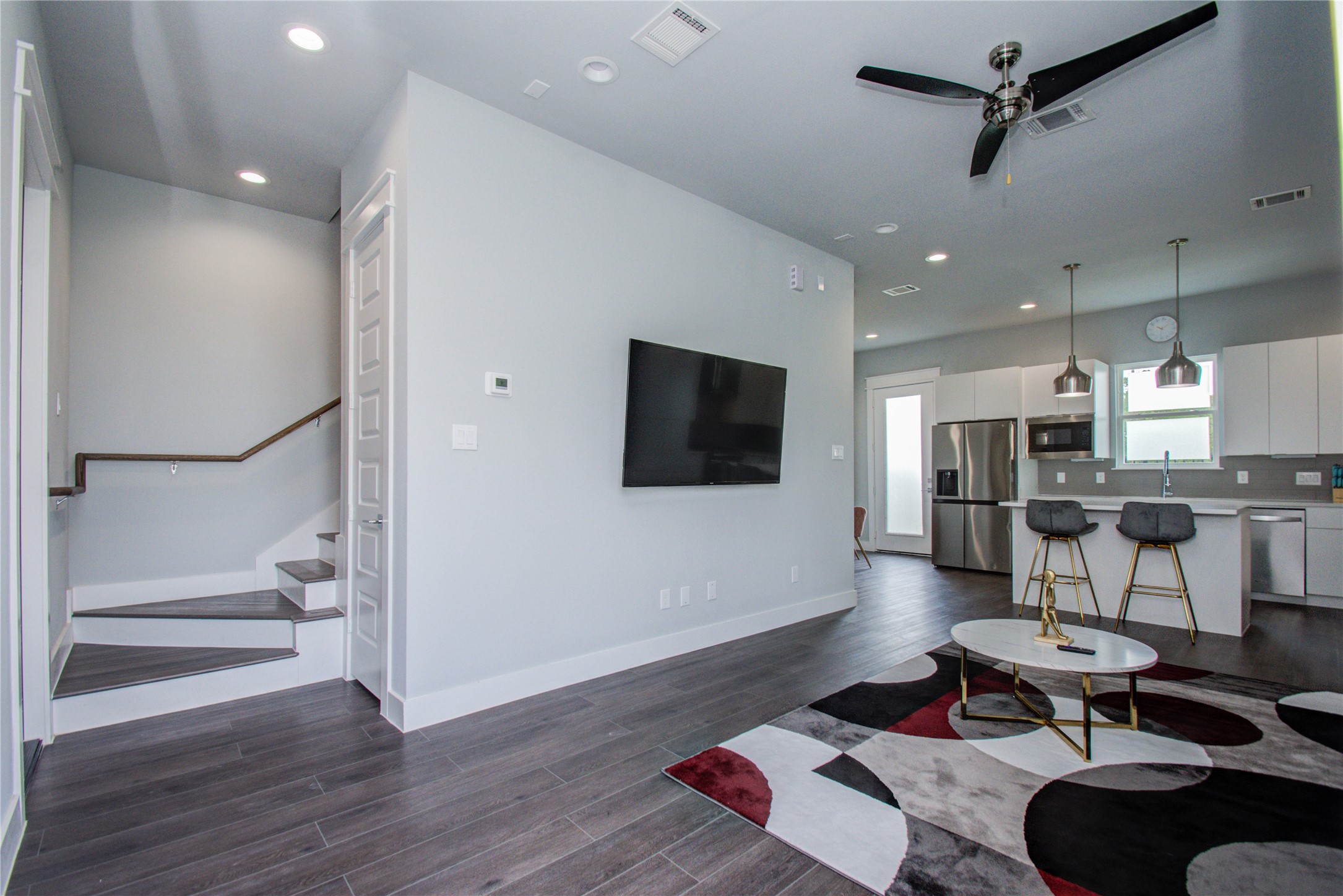 2549 Hollister Street Property Photo 2