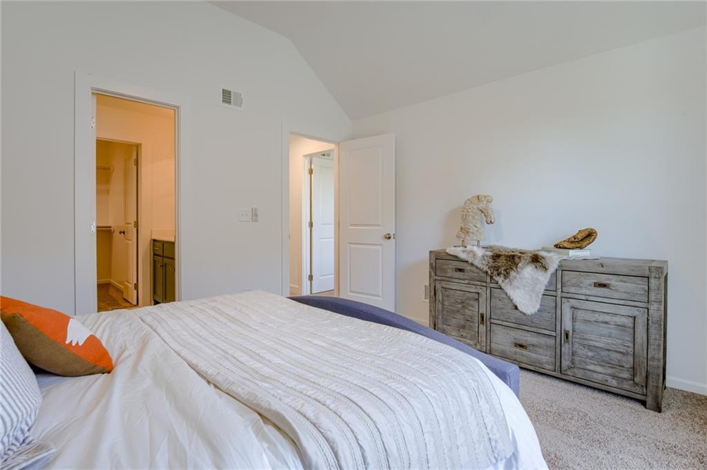 2436 W 180th Street Property Photo 31