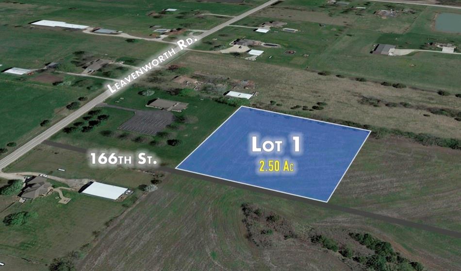 Lot 1 166th Street Property Photo 2
