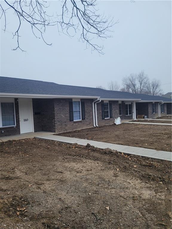 114 N Locust Street Property Photo 2