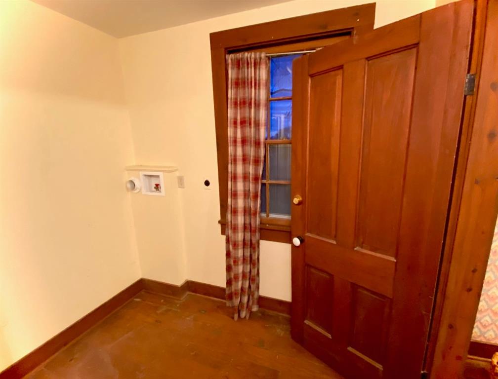 316 S Spring Street Property Photo 19