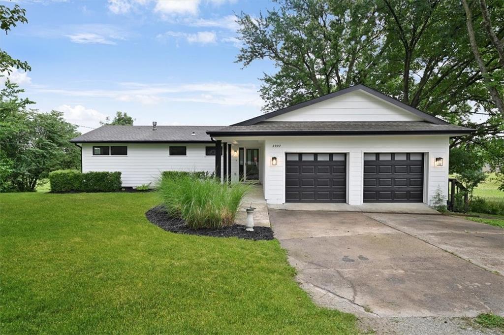 2007 Vilas Street Property Photo 1