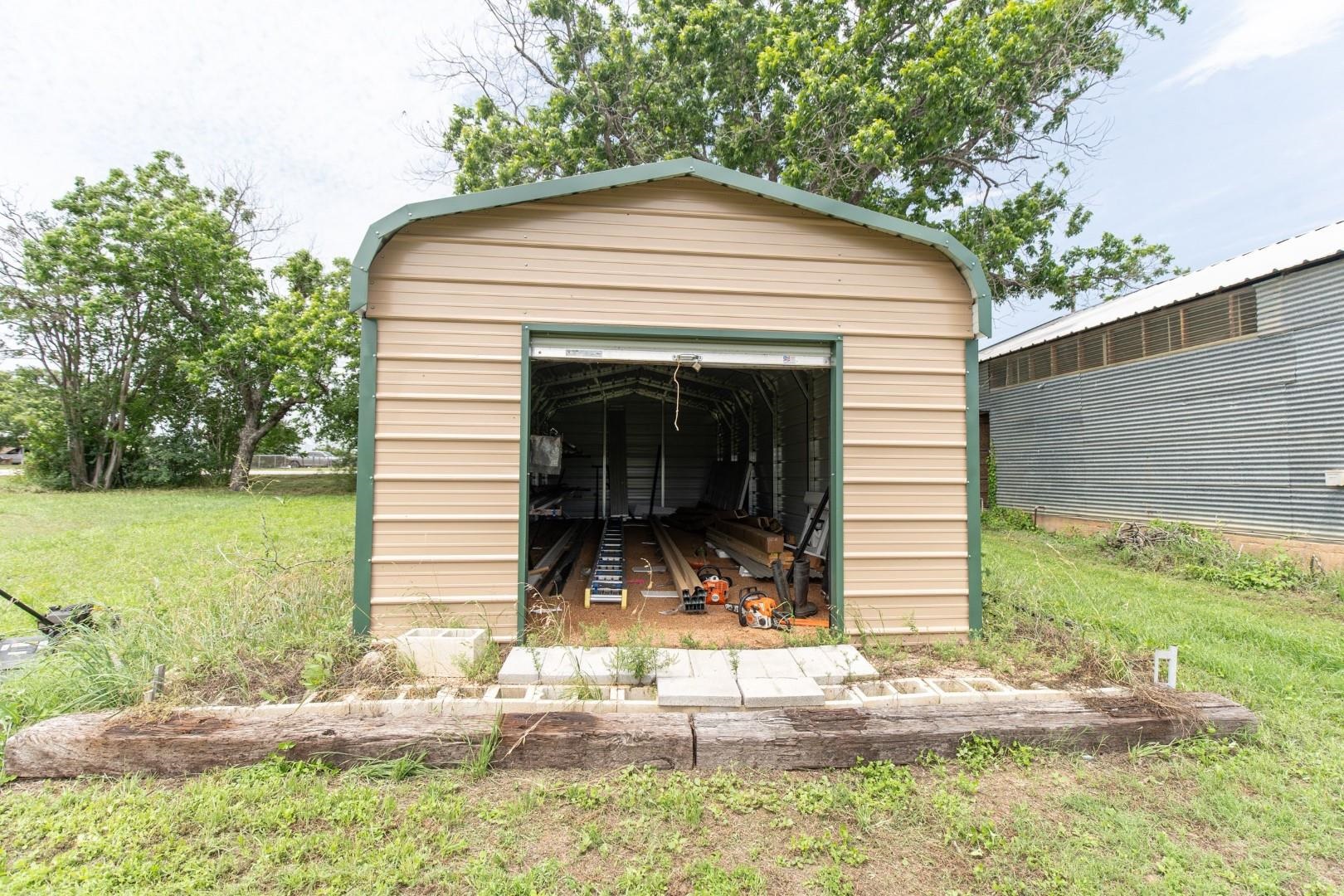 1106 Bessemer Avenue Property Photo 10