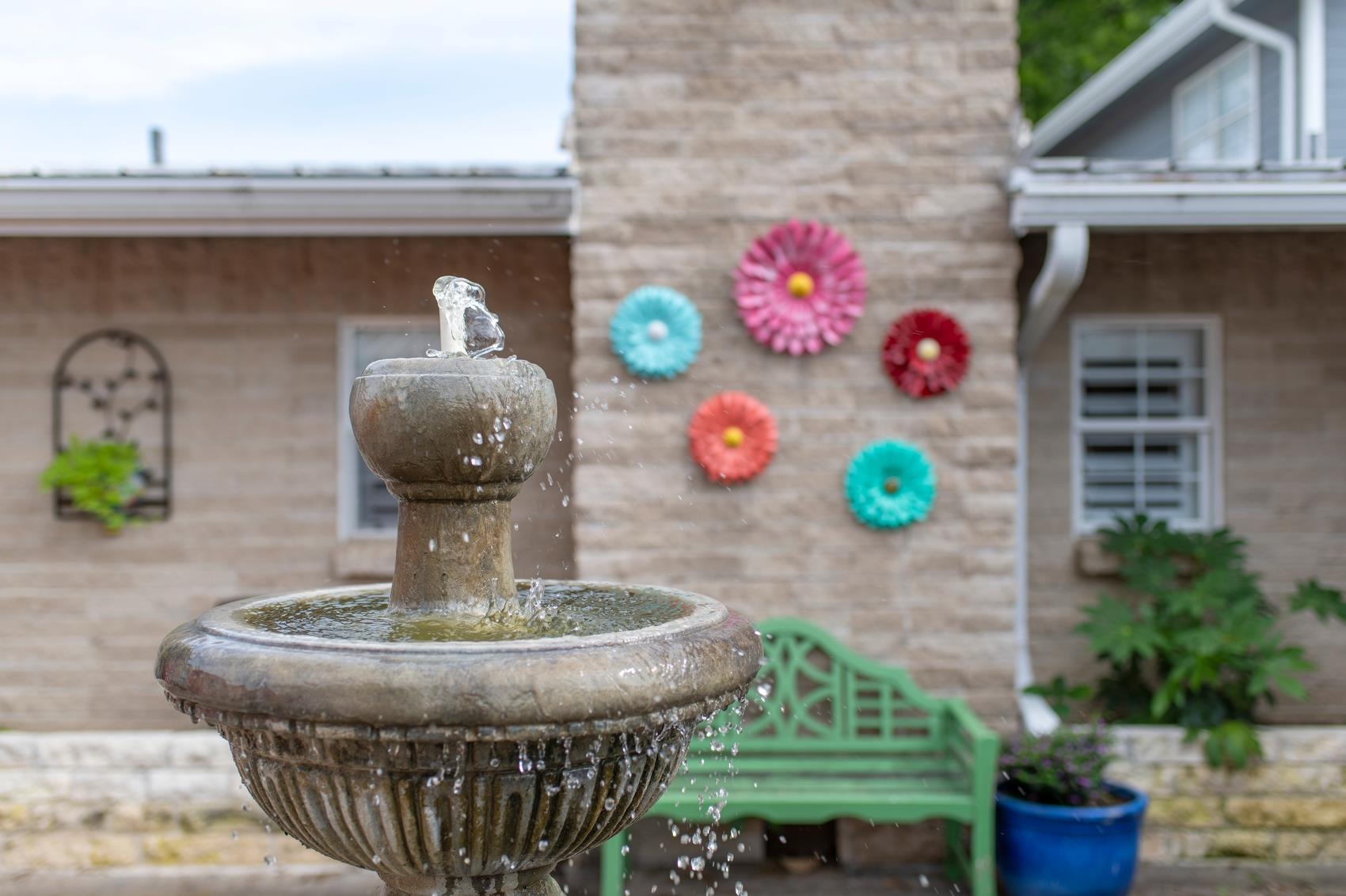 1912 Bluebonnet Lane Property Photo 25