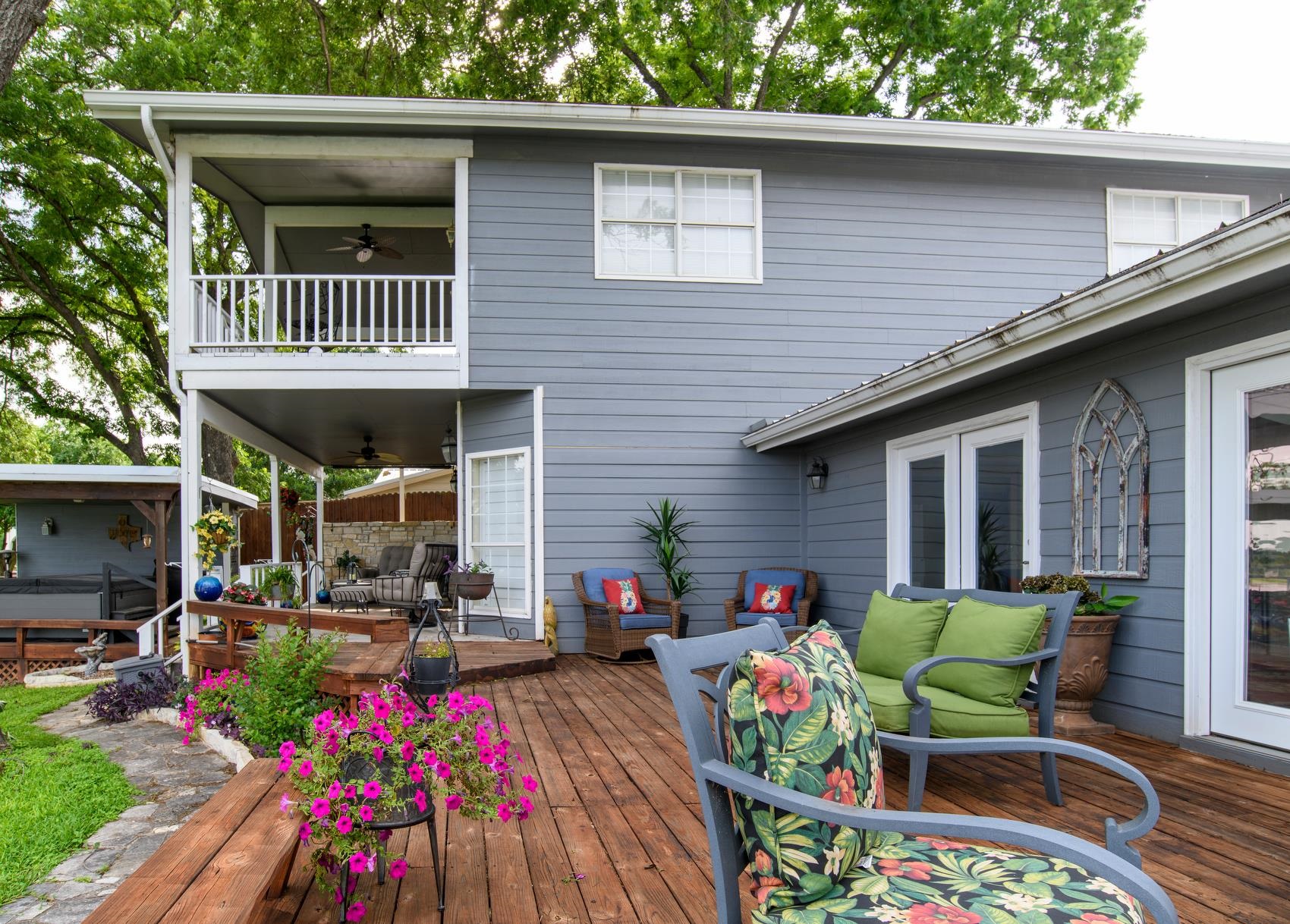 1912 Bluebonnet Lane Property Photo 29