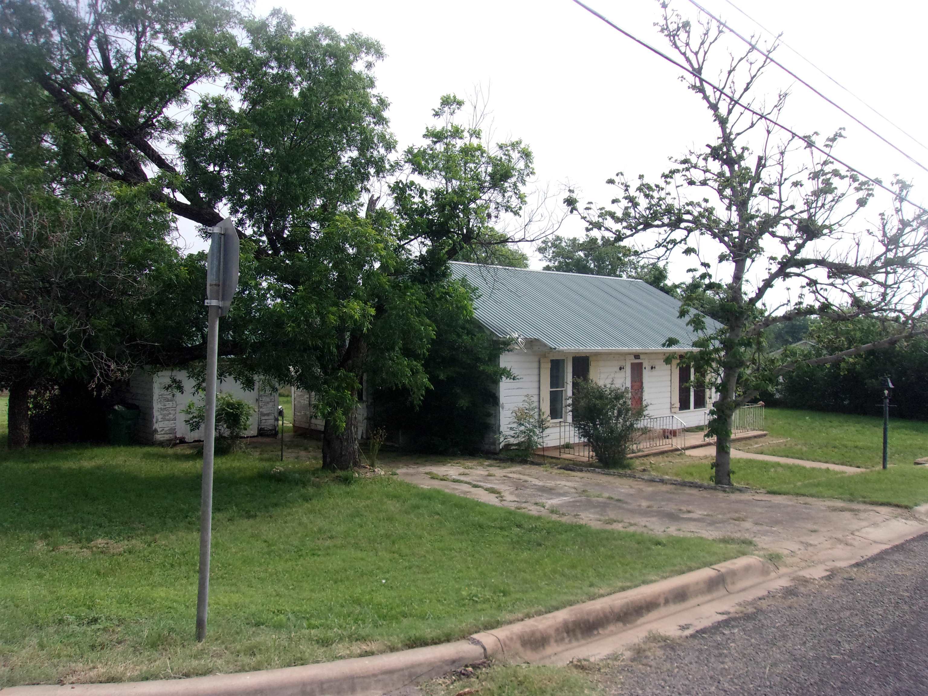 309 W Ollie Property Photo 1