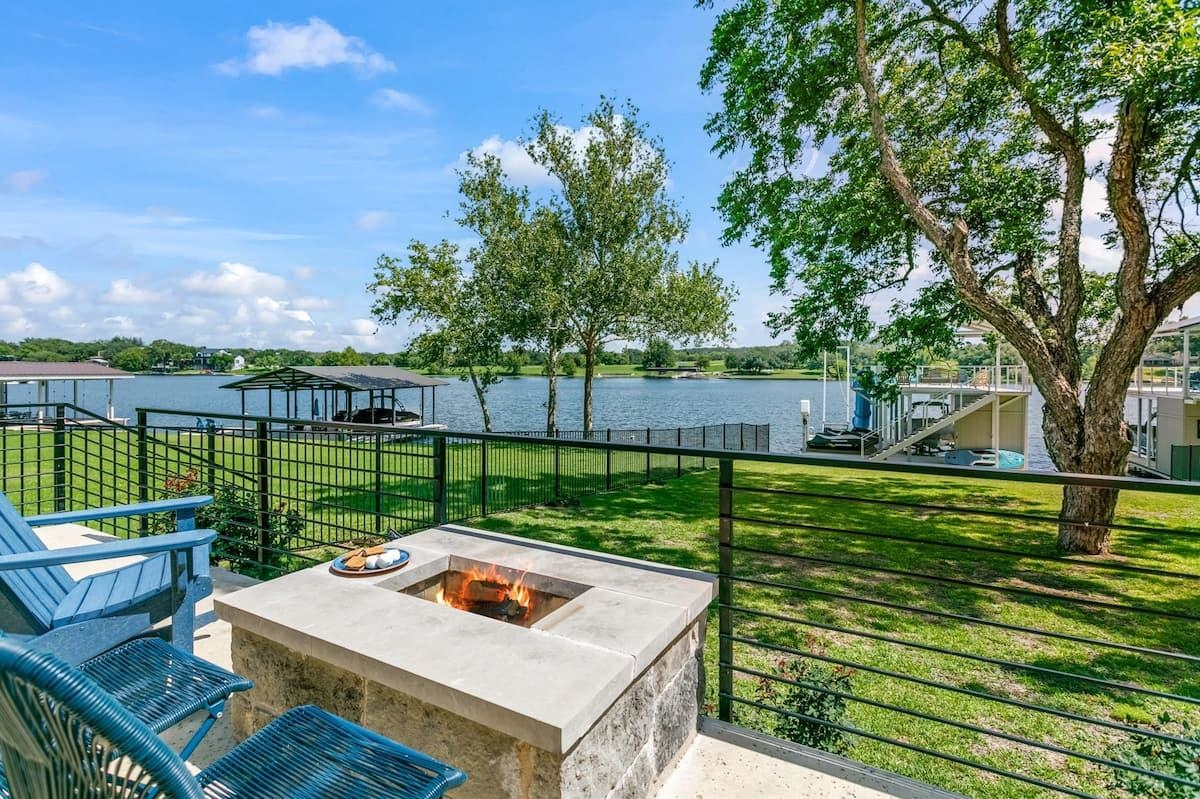 2526 River Oaks Drive Property Photo 11