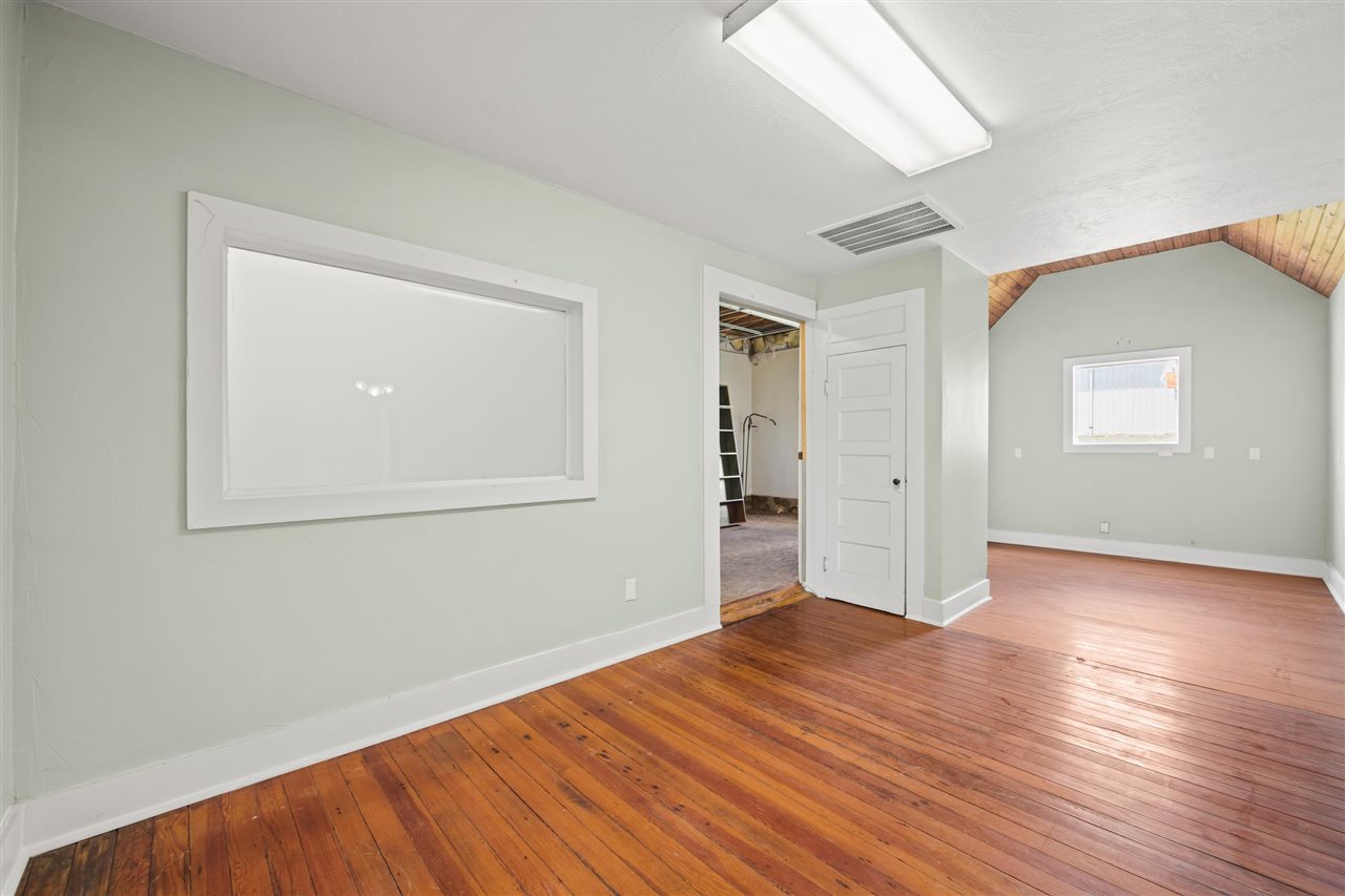 106 Legion Drive Property Photo 15