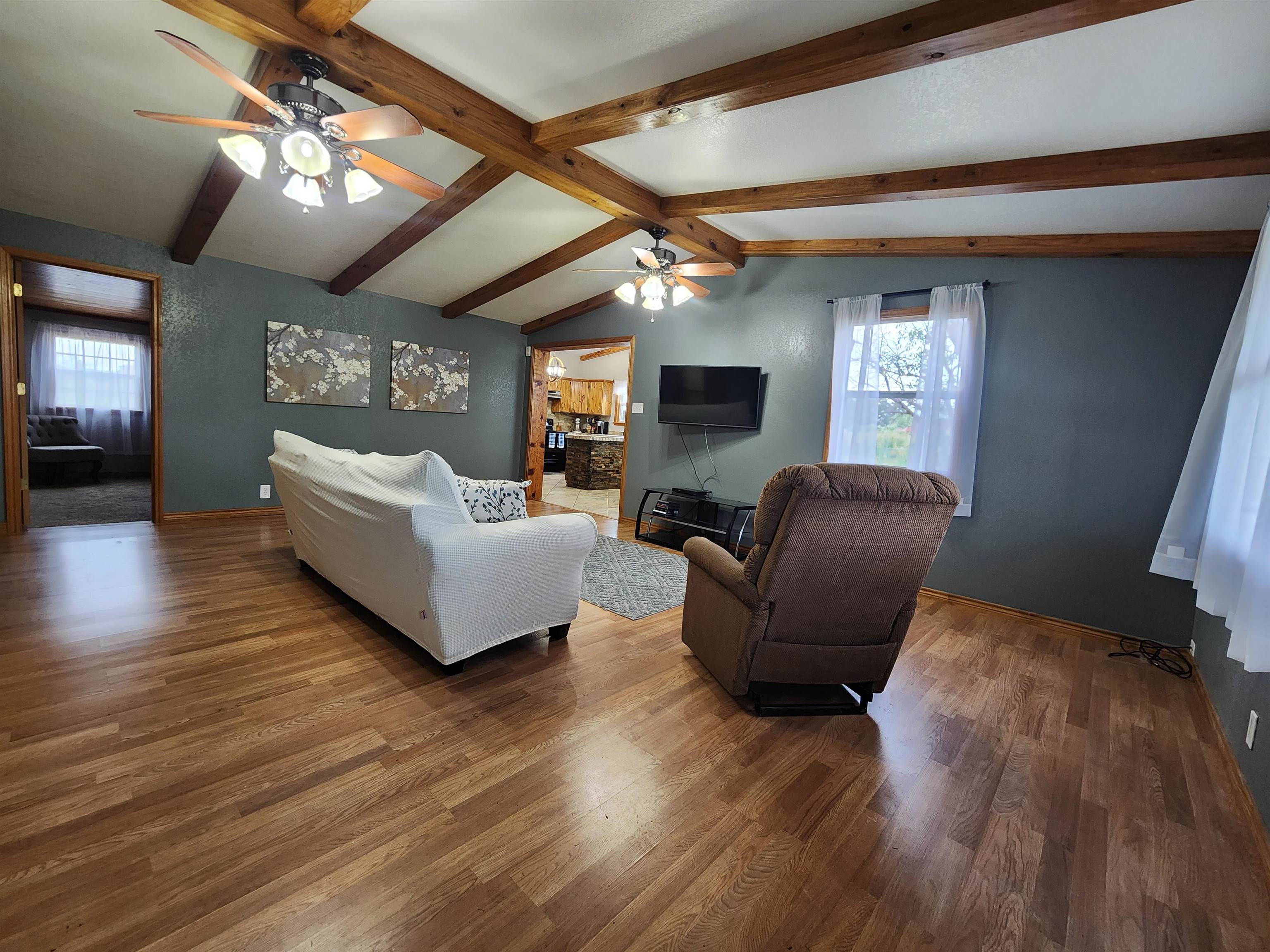 624 Cr 408d Property Photo 9