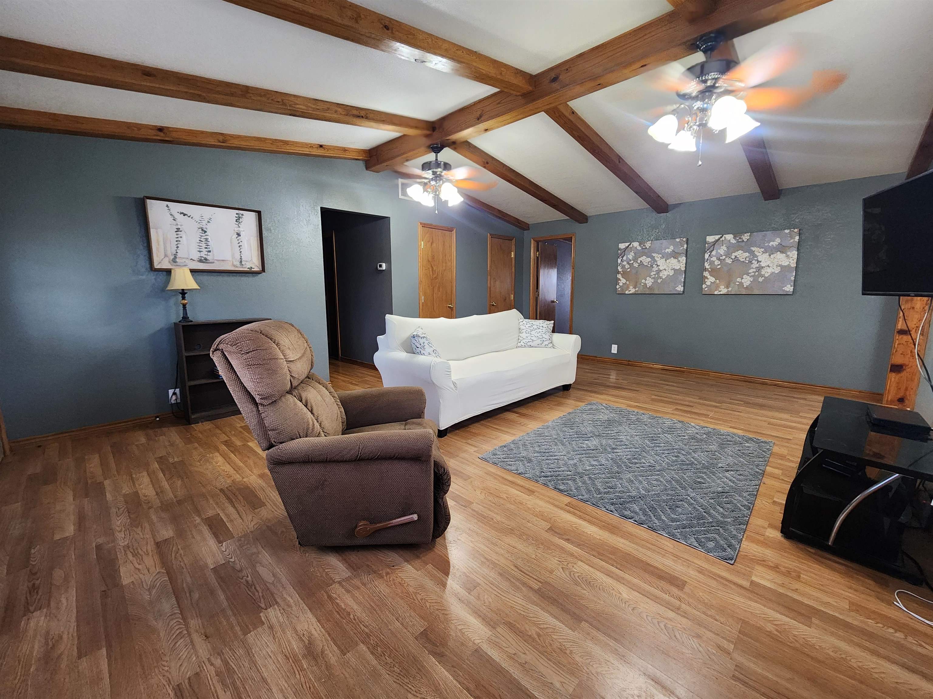 624 Cr 408d Property Photo 11
