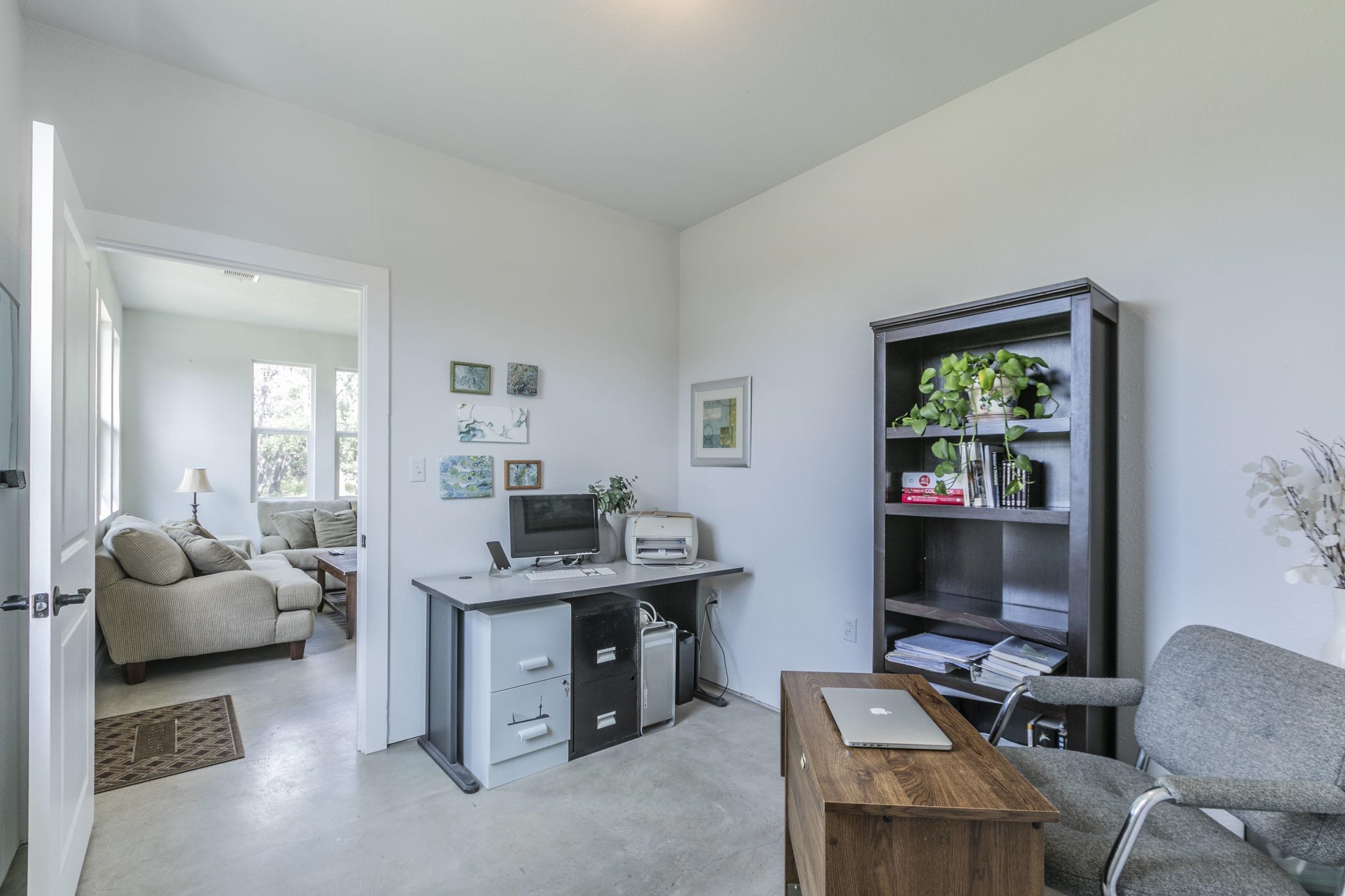 136 Jackie Lane Property Photo 20