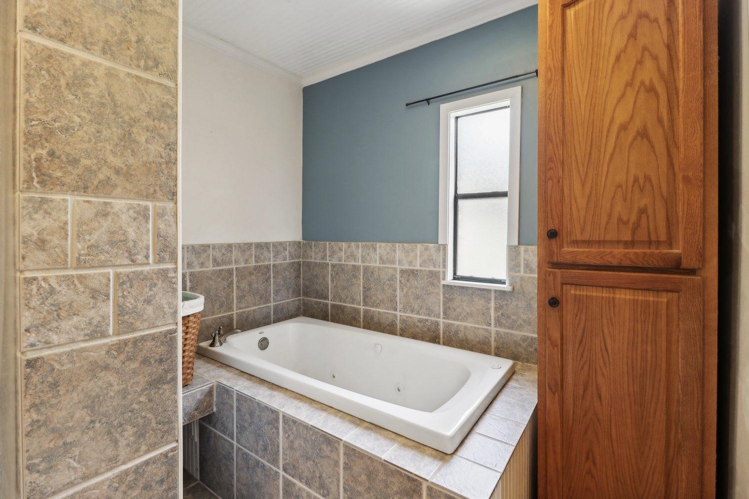 193 Royal Oaks Loop Property Photo 15