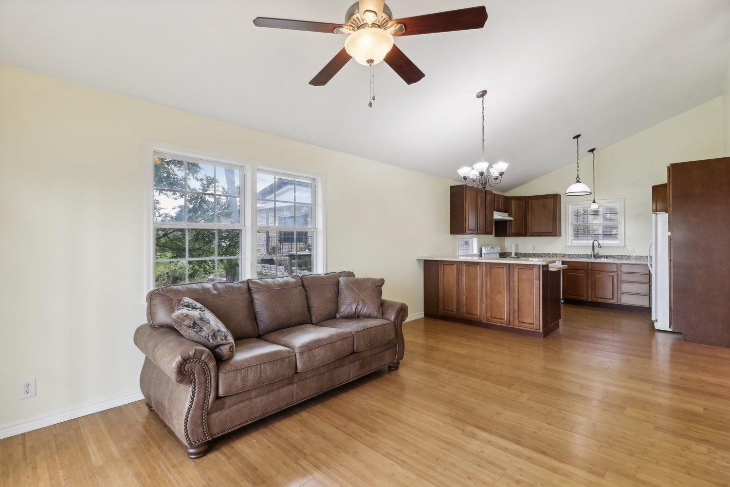 193 Royal Oaks Loop Property Photo 27