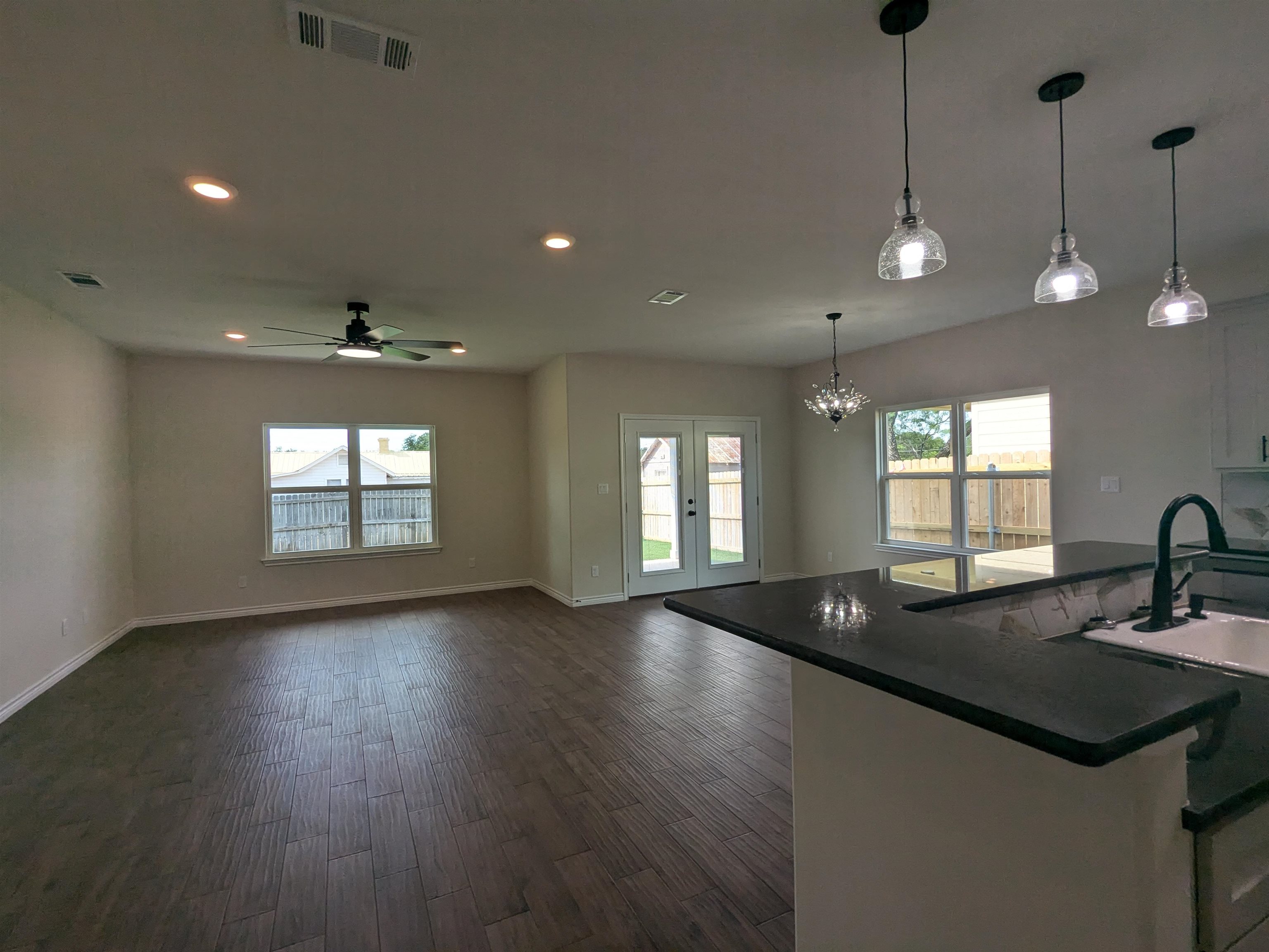 1708 E Ave G Property Photo 11