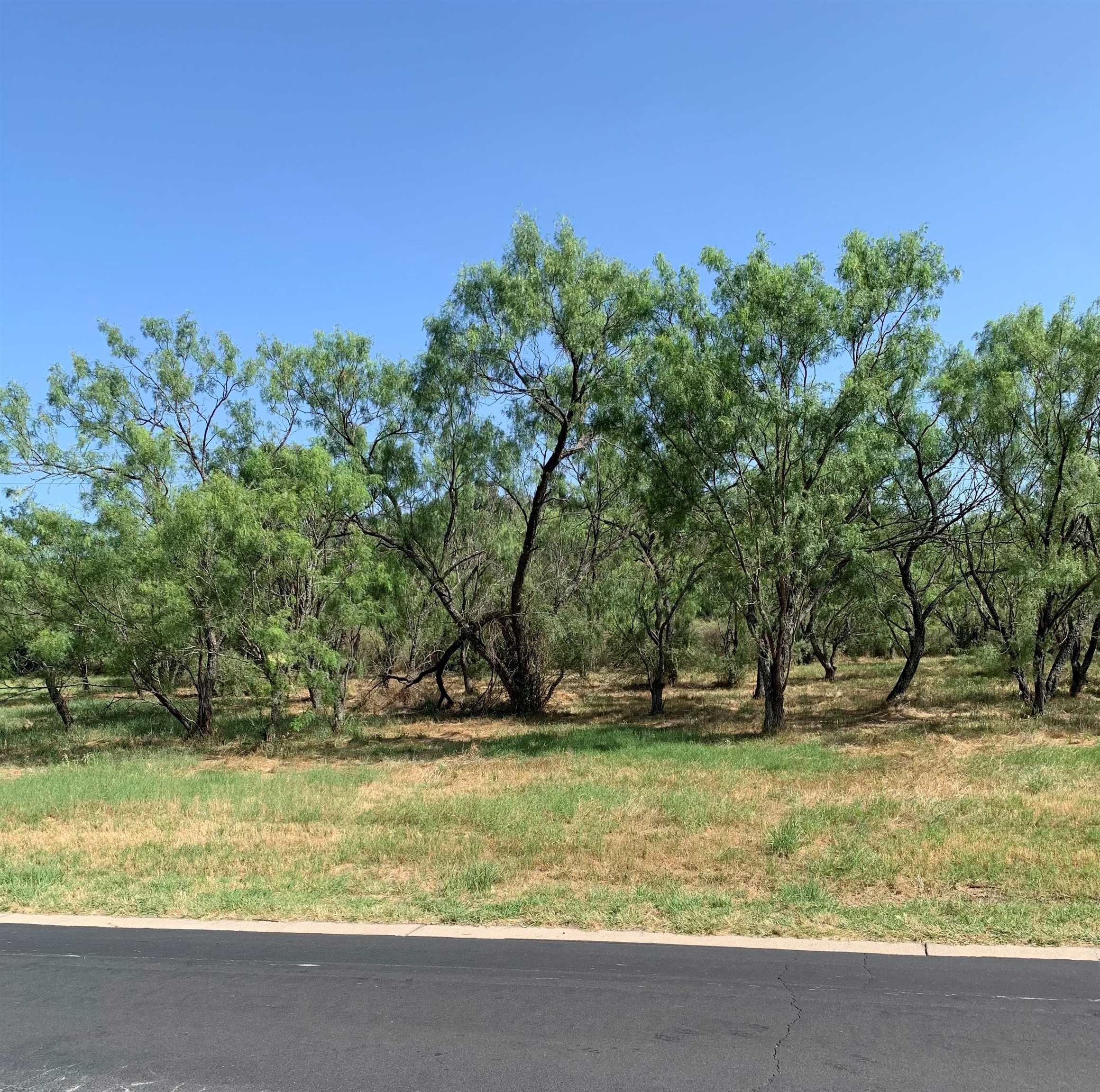23069 Hi Circle South Property Photo 5