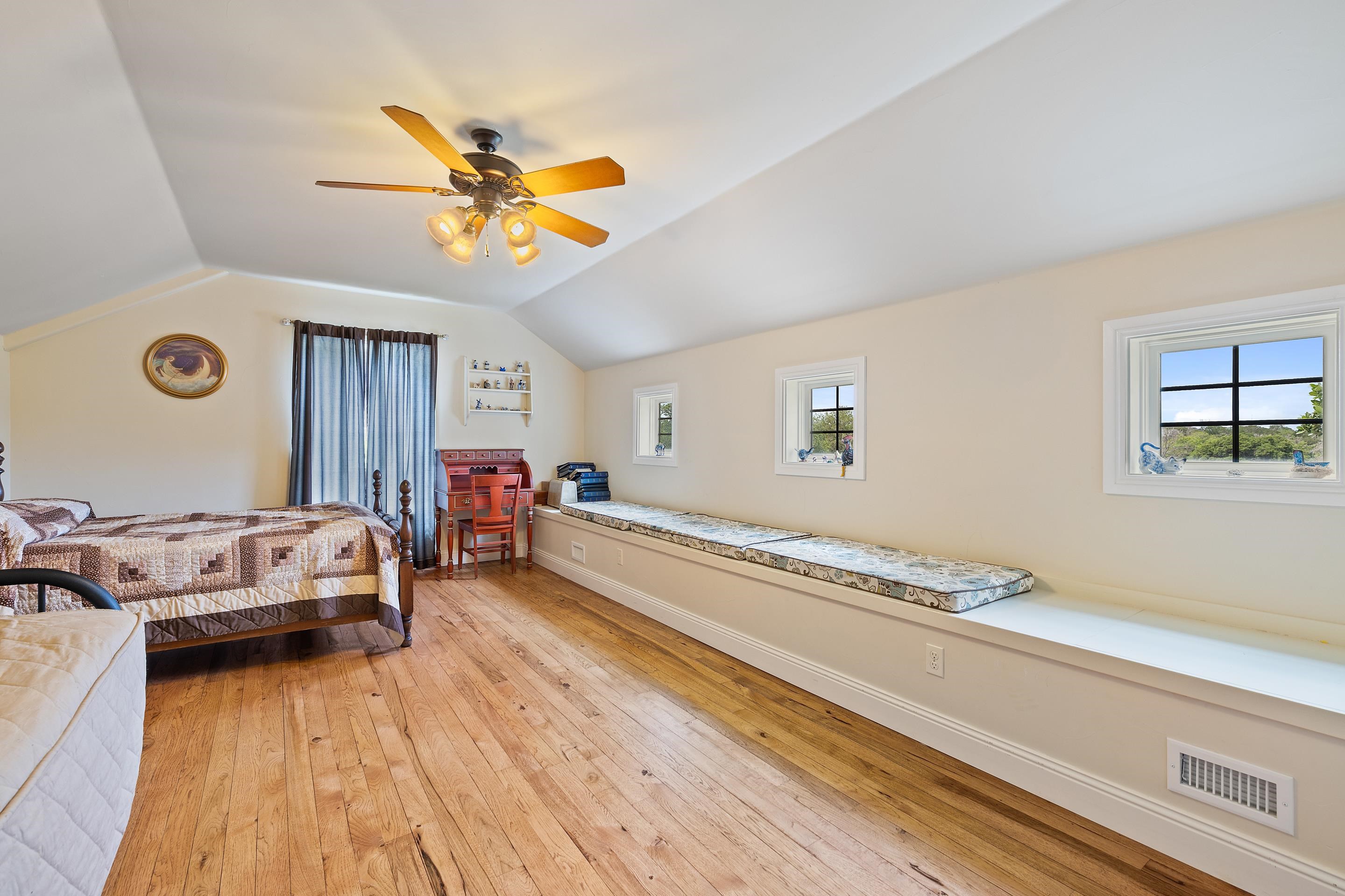 544 Alfred Henke Road Property Photo 19
