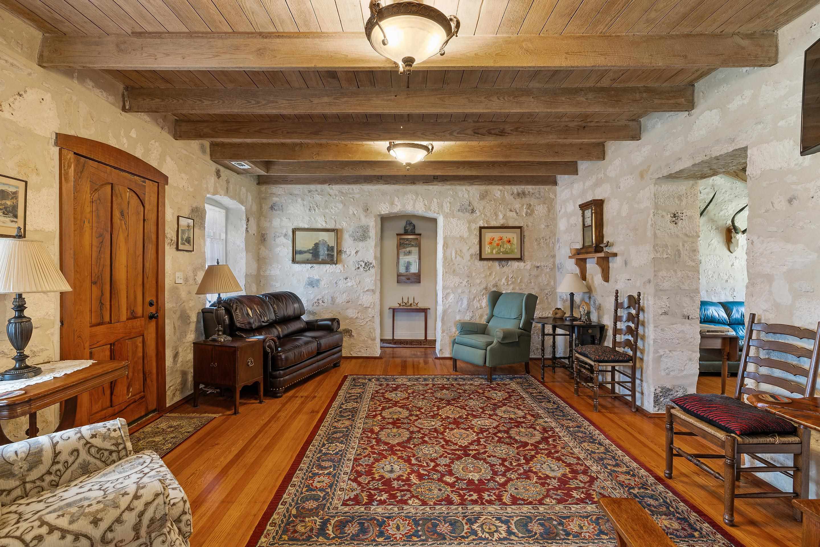 544 Alfred Henke Road Property Photo 23