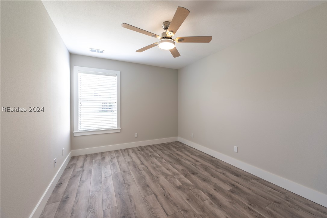 227 University Parkway Property Photo 16