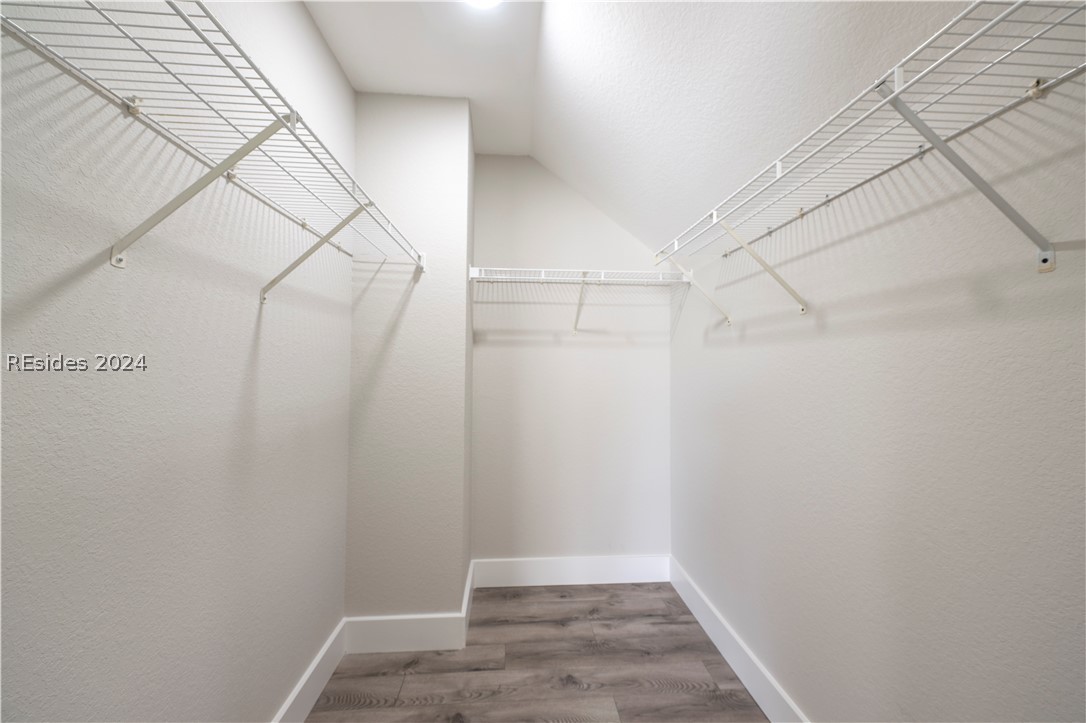 227 University Parkway Property Photo 24
