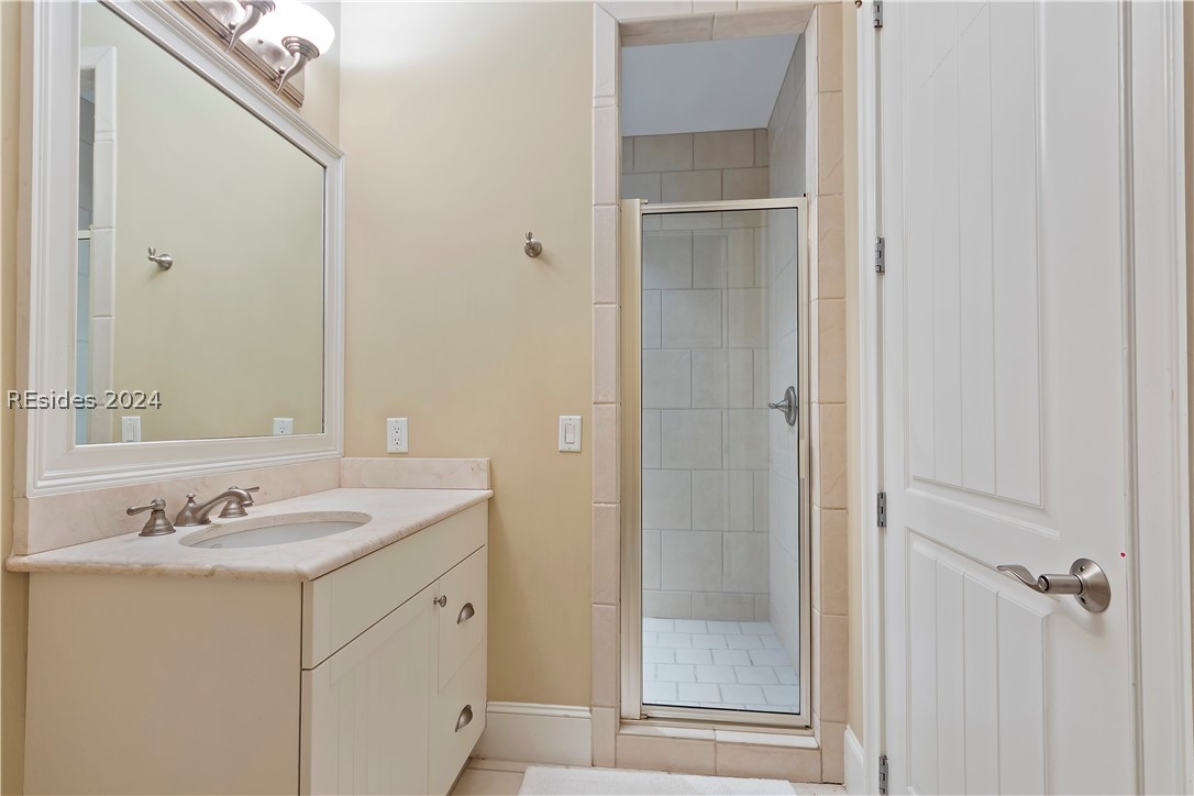 3 Armada Property Photo 24