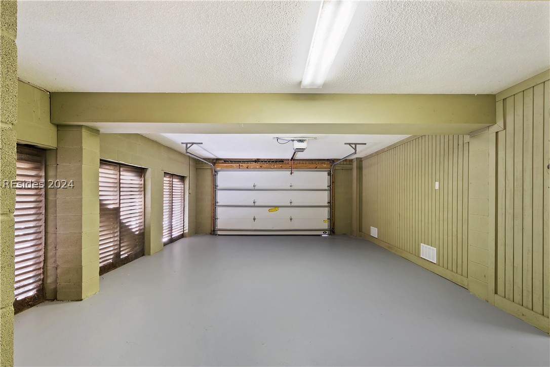 3 Armada Property Photo 57