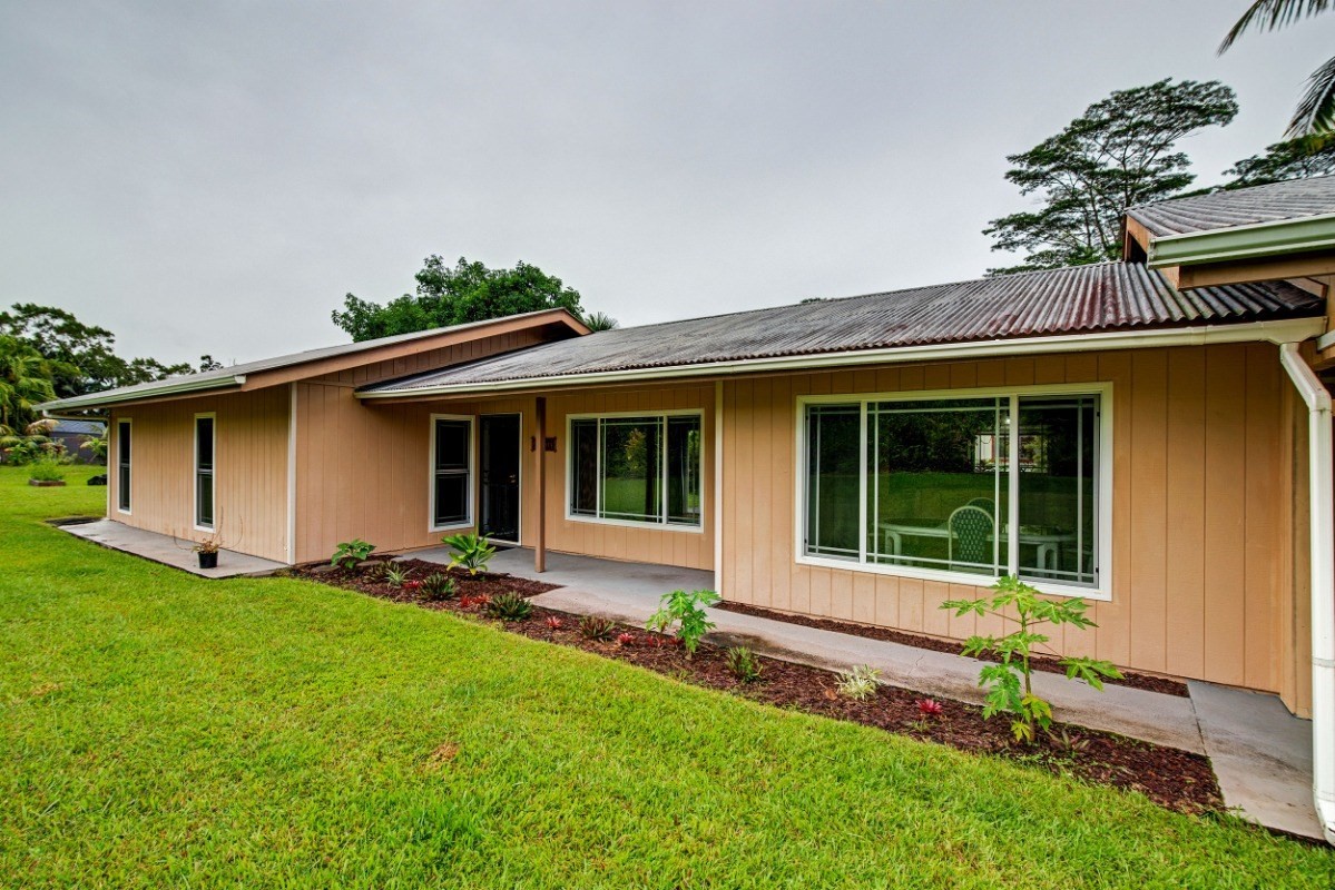 Hawaiian Parks Subdivision Real Estate Listings Main Image