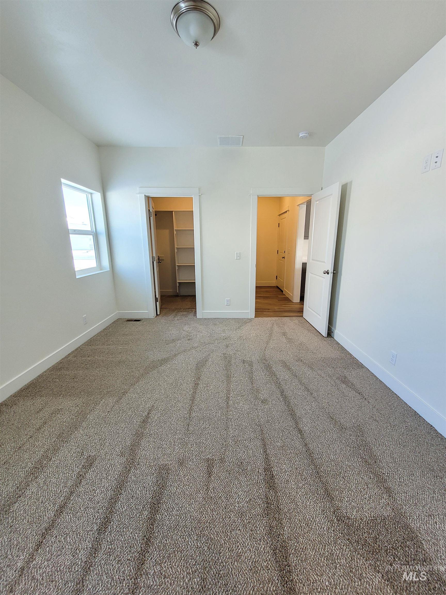 2420 Dorchester Ave Property Photo 13