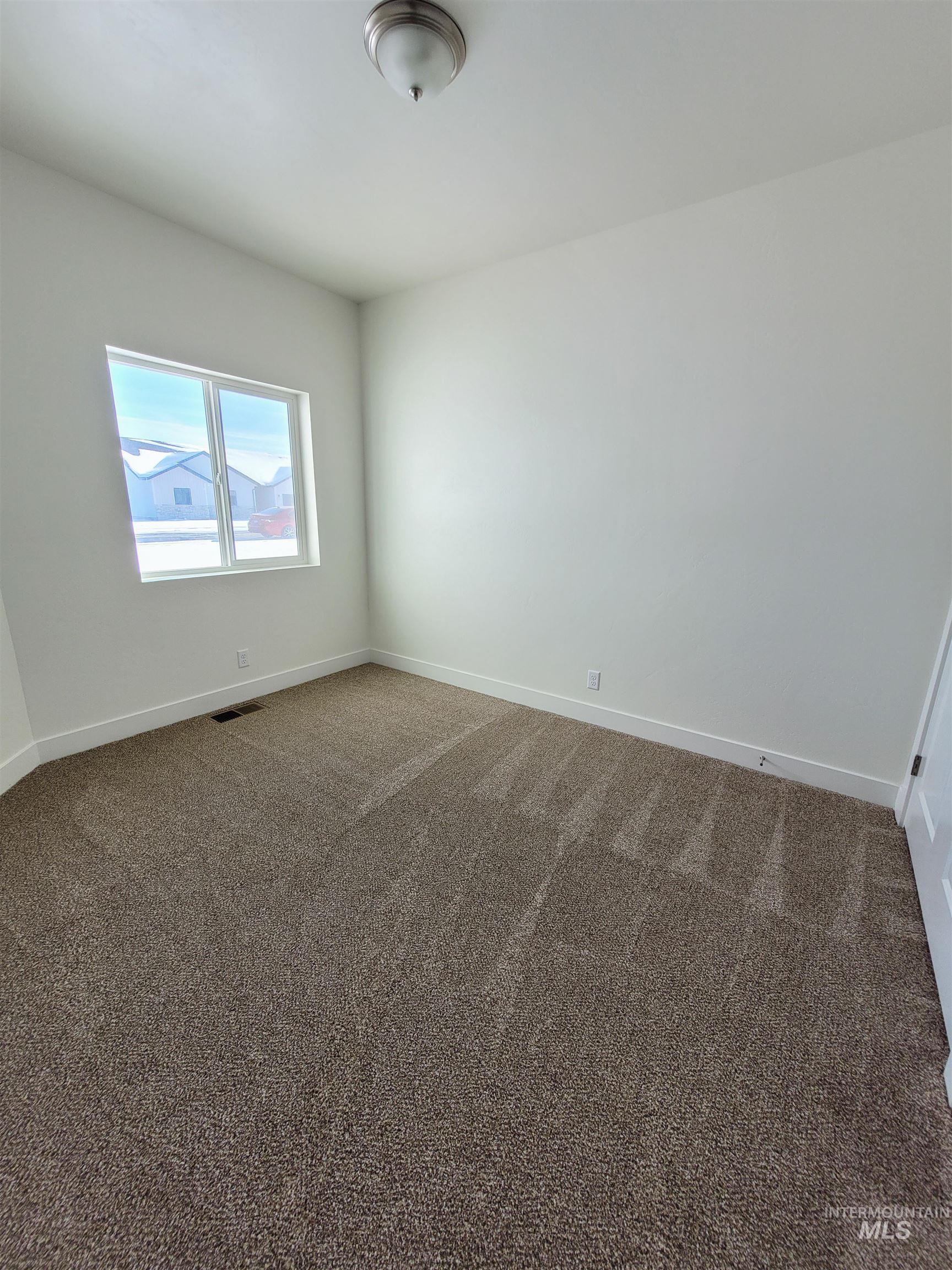 2420 Dorchester Ave Property Photo 18