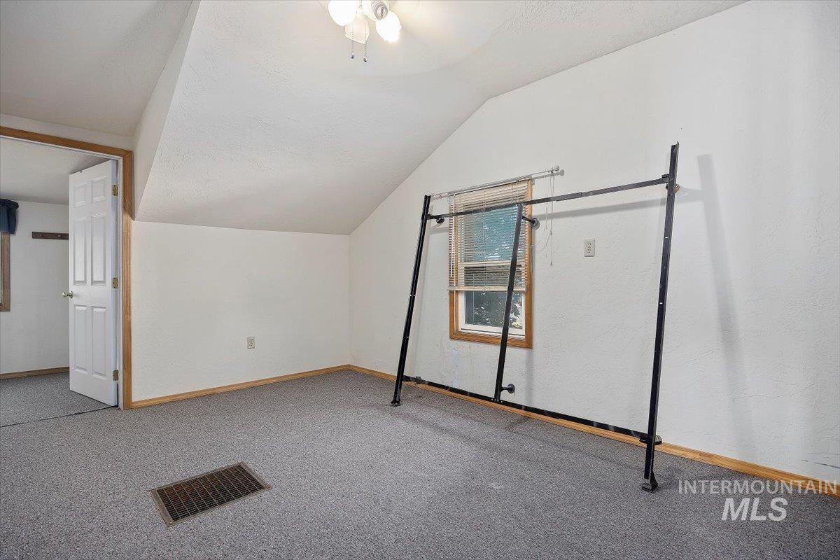 1514 E 4150 N Property Photo 22