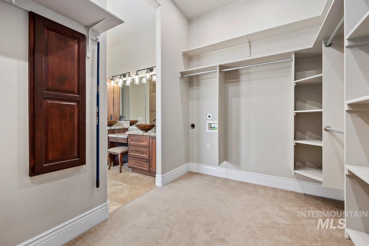 4077 Sage Springs Circle Property Photo 27
