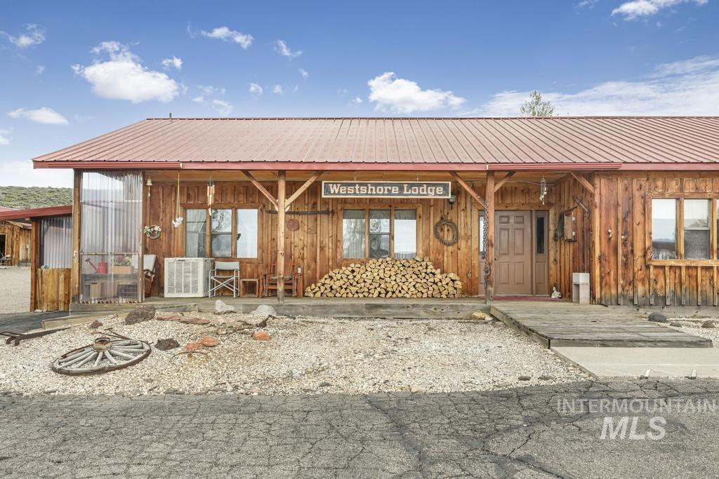 768 Cottonwood Rd. Property Photo 2