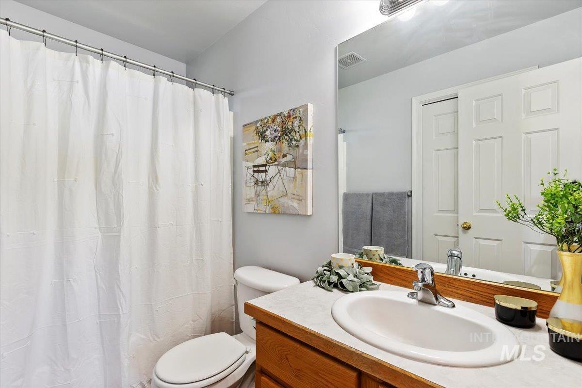 550 Parkwood Dr Property Photo 22