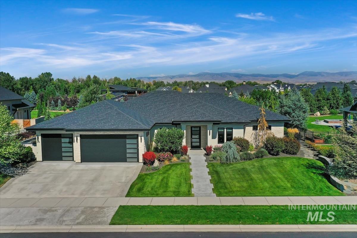 698 S Hiddenwood Lane Property Photo