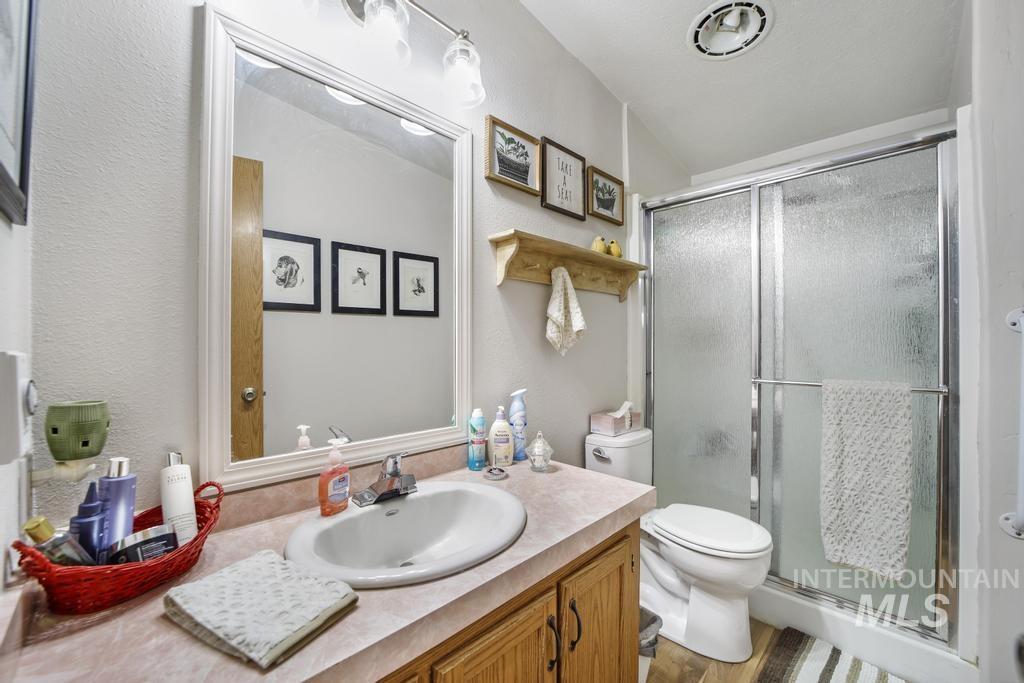 214 S 800 E Property Photo 25