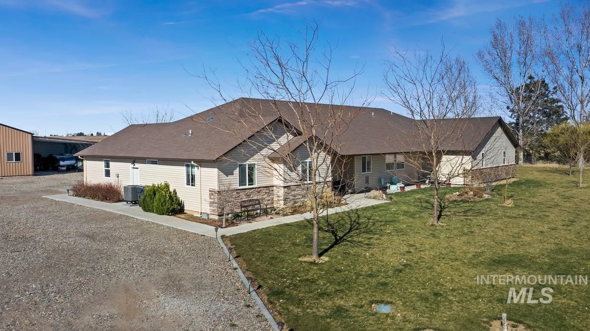 162 E 200 S Property Photo 1