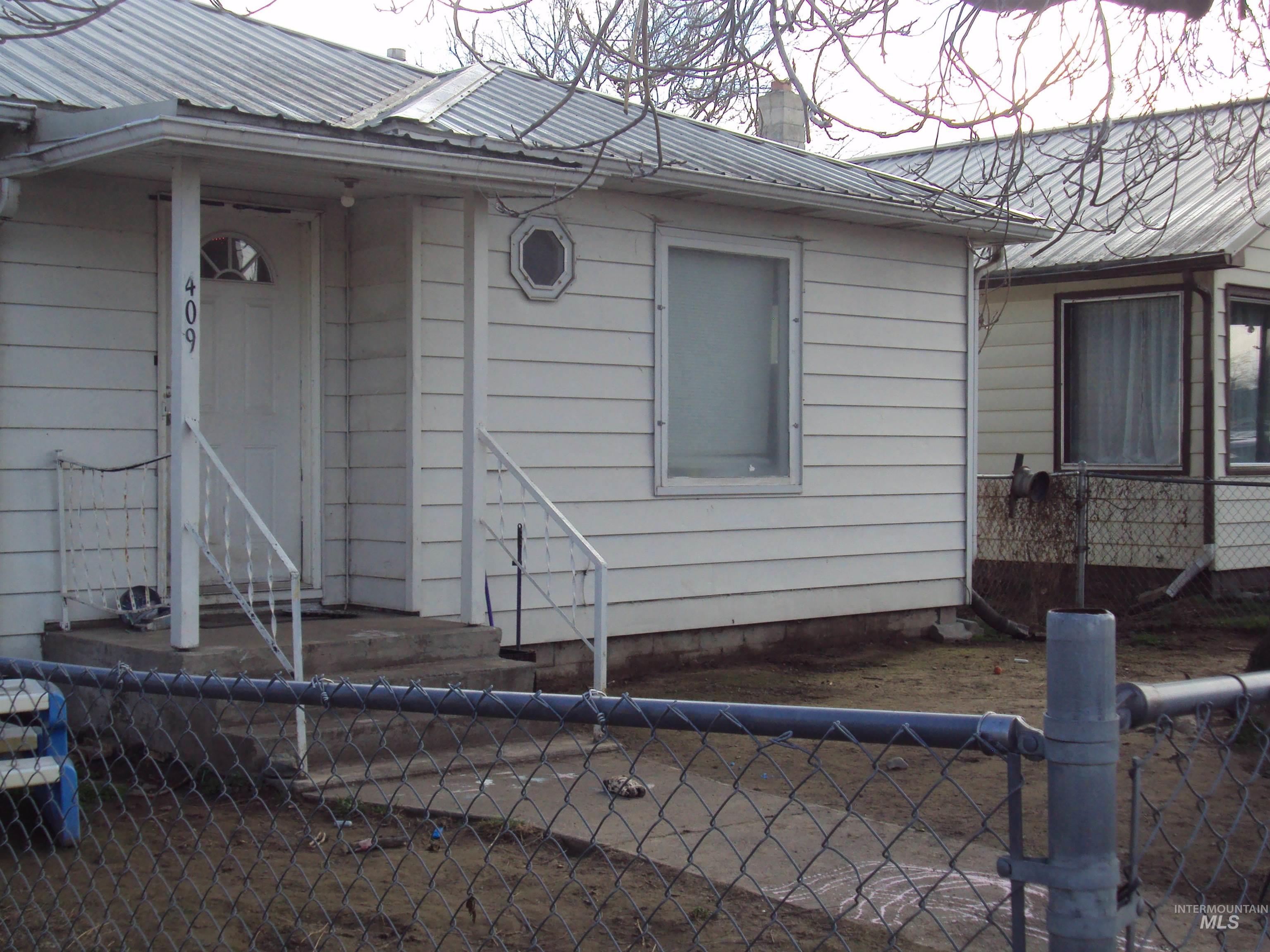 409, 411, 413 & 9th Street Property Photo 5