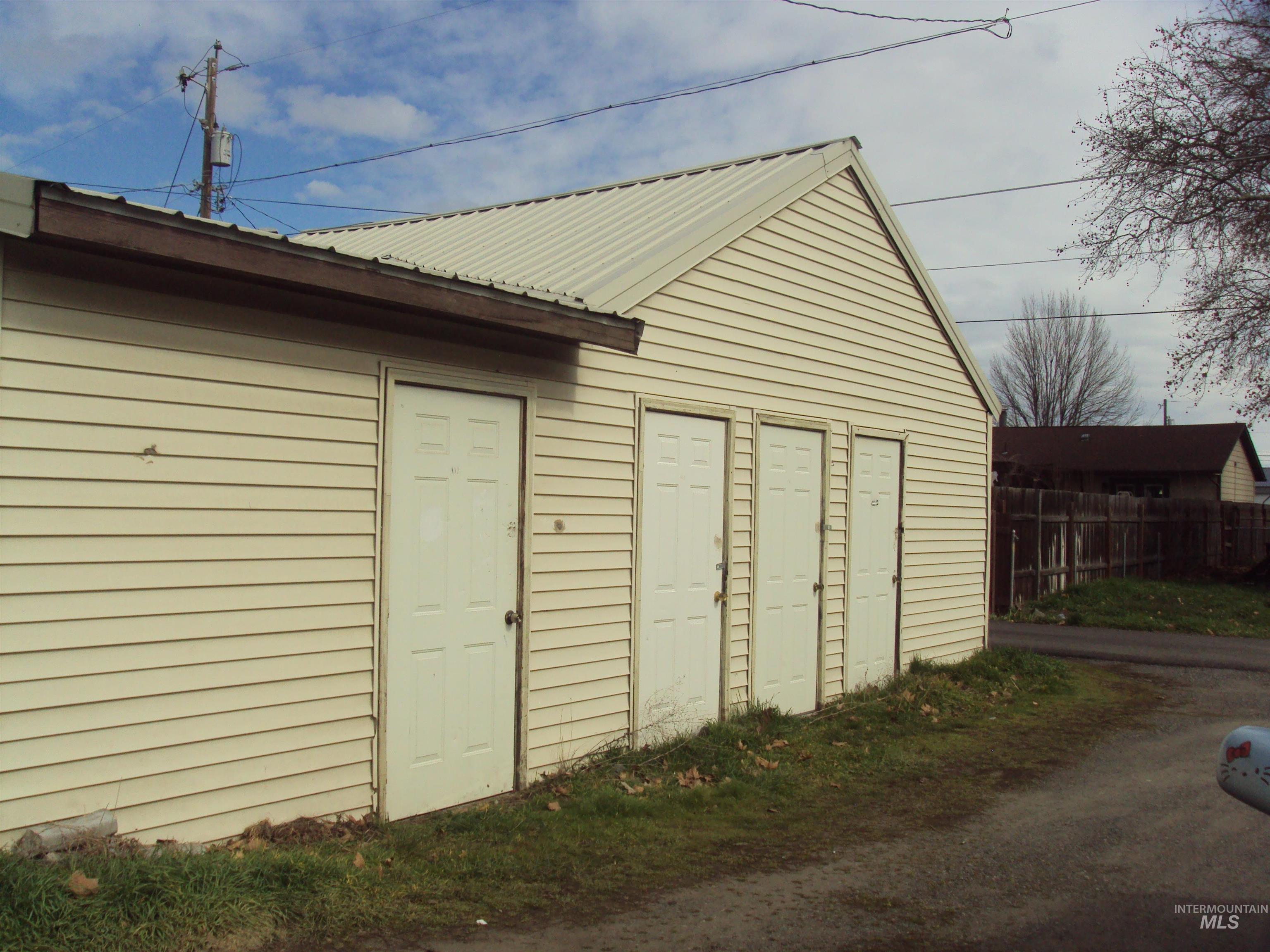 409, 411, 413 & 9th Street Property Photo 9