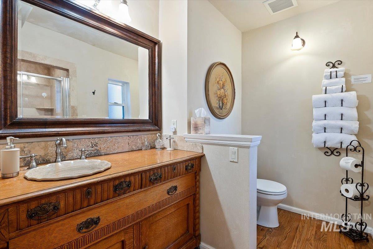 102 Fillmore Street Property Photo 17