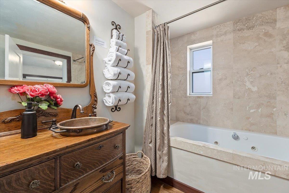 102 Fillmore Street Property Photo 22