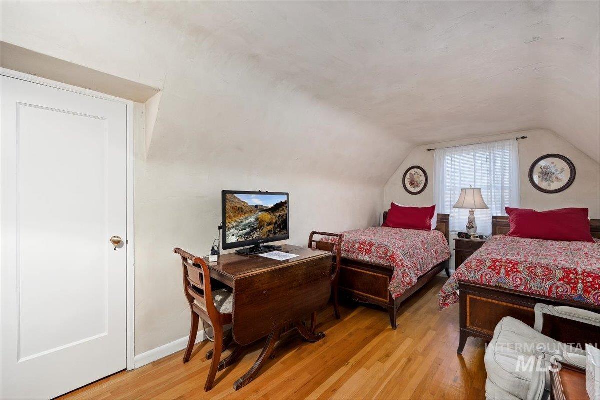 102 Fillmore Street Property Photo 28
