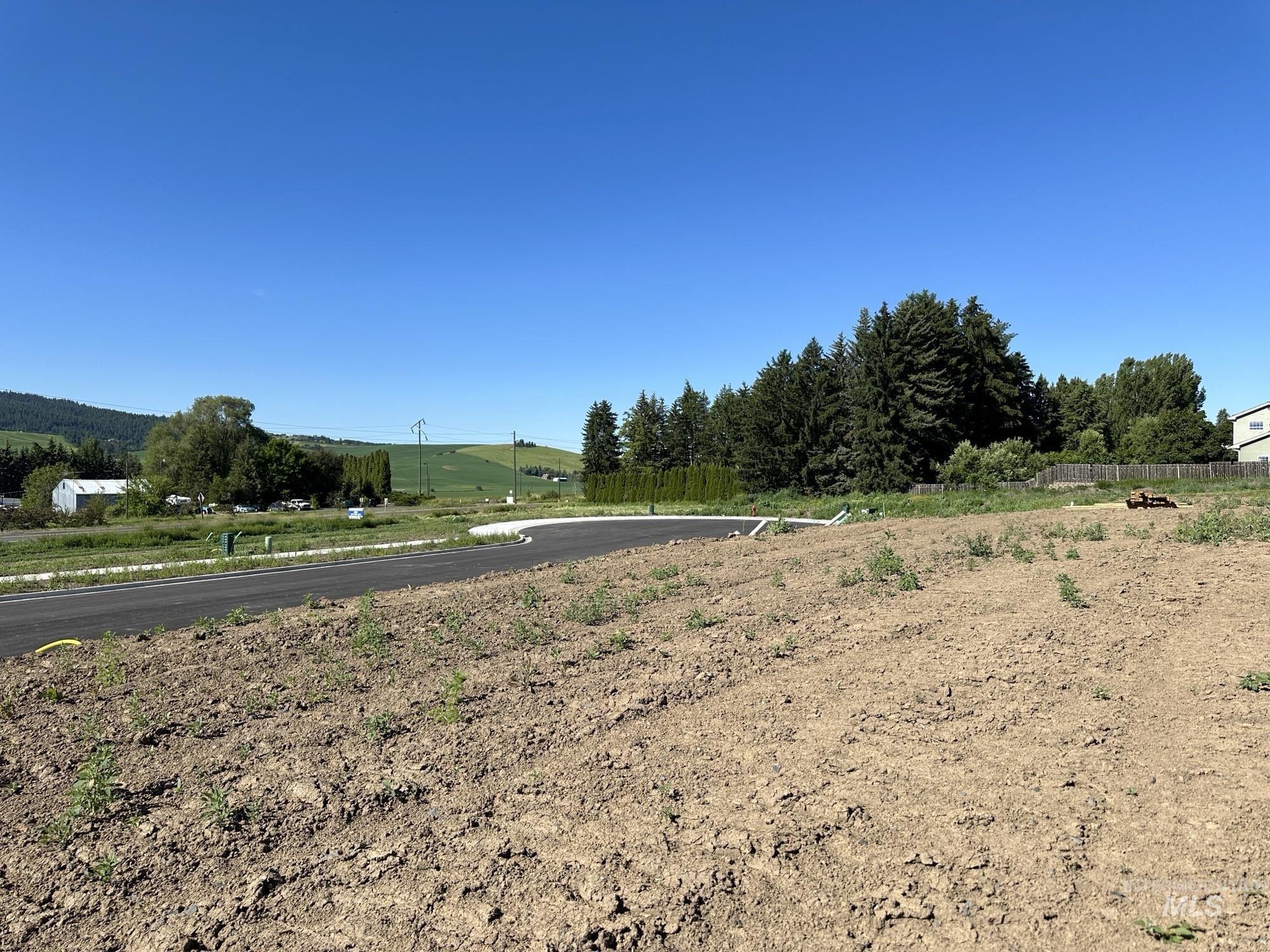 2812 Cyprus Court Property Photo 8
