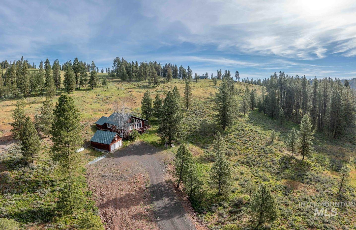 2597 Price Valley Road Property Photo 3