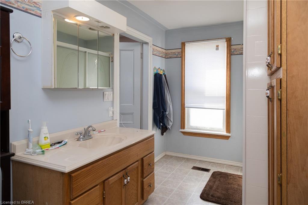 471 Lynedoch Road Property Photo 23