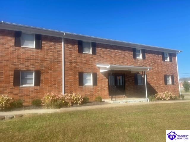 253 University Drive Property Photo